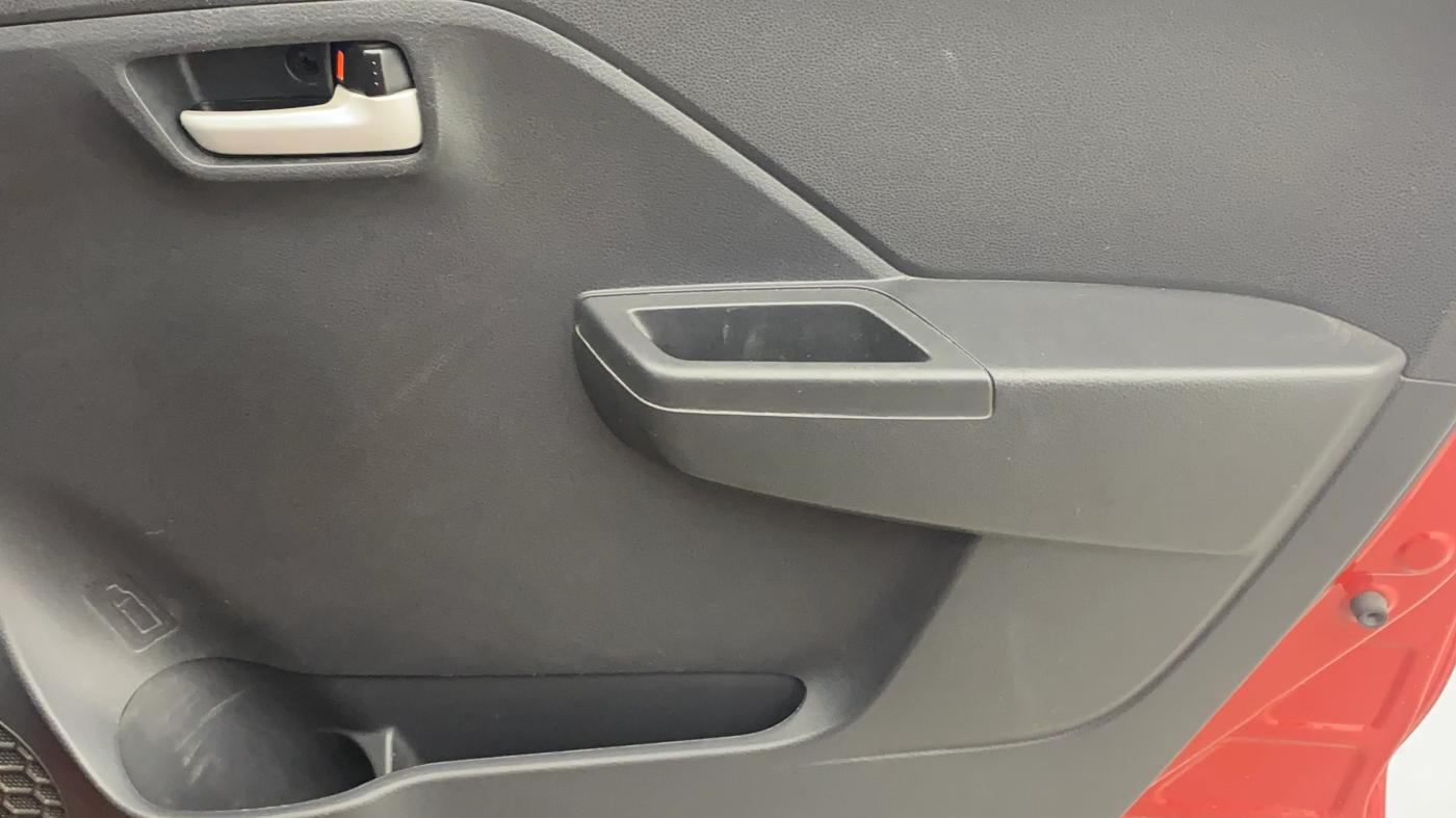 2023 Maruti Alto K10 VXI PLUS, Petrol, Manual, 35,580 km, Driver Side Door Panels Control