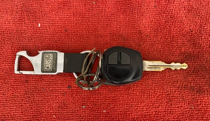 2015 Maruti Ertiga VXI CNG, CNG, Manual, 67,230 km, Key Close Up