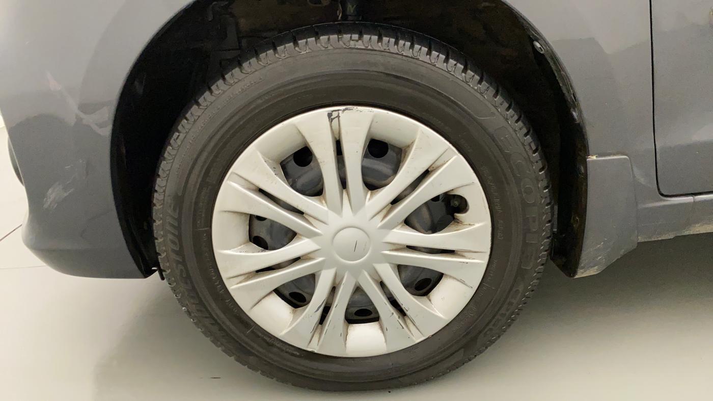 2015 Maruti Ertiga VXI CNG, CNG, Manual, 67,230 km, Left Front Wheel