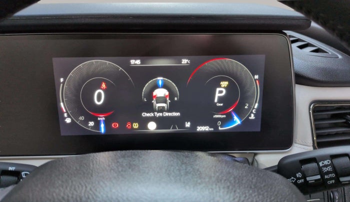 2024 Mahindra XUV700 AX 7 LUXURY D AT 7 STR, Diesel, Automatic, 20,913 km, Odometer Image