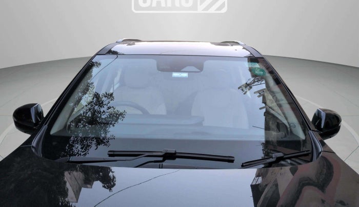 2024 Mahindra XUV700 AX 7 LUXURY D AT 7 STR, Diesel, Automatic, 20,913 km, Front Windshield