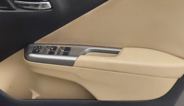 2015 Honda City 1.5L I-VTEC V MT, CNG, Manual, 90,156 km, Driver Side Door Panels Control