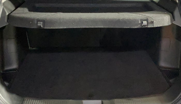 2022 Maruti Grand Vitara ALPHA SMART HYBRID AT, Petrol, Automatic, 58,453 km, Boot Inside