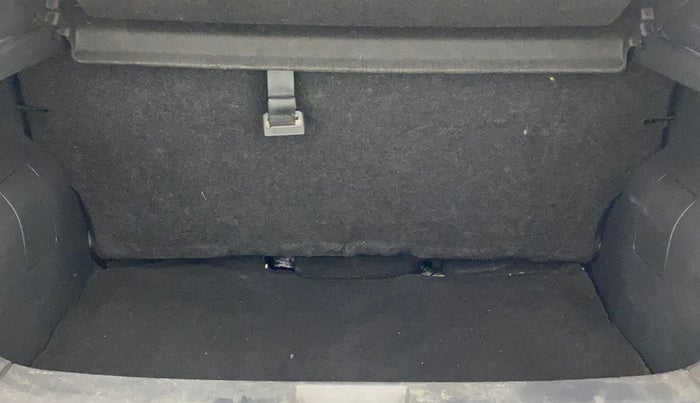 2022 Nissan MAGNITE XL, Petrol, Manual, 31,773 km, Boot Inside