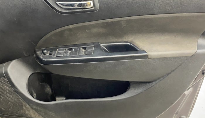 2016 Maruti Swift VXI, Petrol, Manual, 57,190 km, Driver Side Door Panels Control