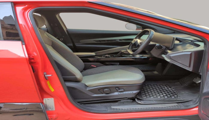 2025 Mahindra BE 6e Pack Three, Electric, Automatic, 3,651 km, Right Side Front Door Cabin