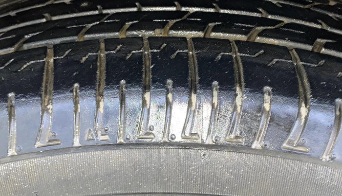 2021 KIA SELTOS HTK PLUS AT 1.5 DIESEL, Diesel, Automatic, 74,425 km, Left Front Tyre Tread