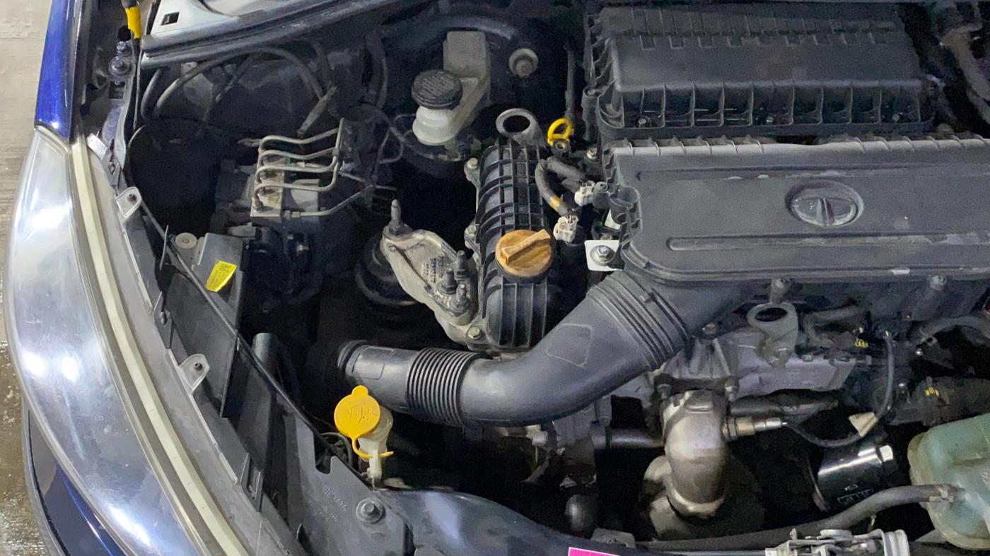 2021 Tata Tiago XZ PLUS PETROL, Petrol, Manual, 35,941 km, Engine View - Right
