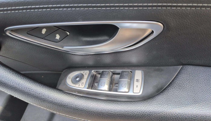 2017 Mercedes Benz E Class E 350D, Diesel, Automatic, 1,13,007 km, Driver Side Door Panels Control