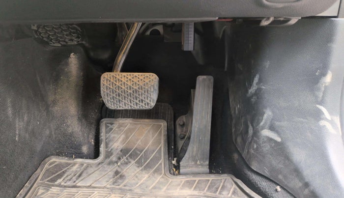 2017 Mercedes Benz E Class E 350D, Diesel, Automatic, 1,13,007 km, Pedals