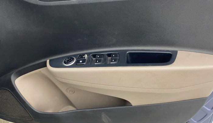 2016 Hyundai Grand i10 MAGNA 1.2 KAPPA VTVT, Petrol, Manual, 77,055 km, Driver Side Door Panels Control