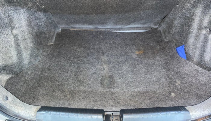 2015 Honda Amaze 1.2L I-VTEC S, Petrol, Manual, 6,293 km, Boot Inside