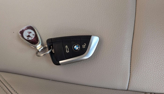 2018 BMW X1 sDrive 20d x Line, Diesel, Automatic, 69,892 km, Key Close Up