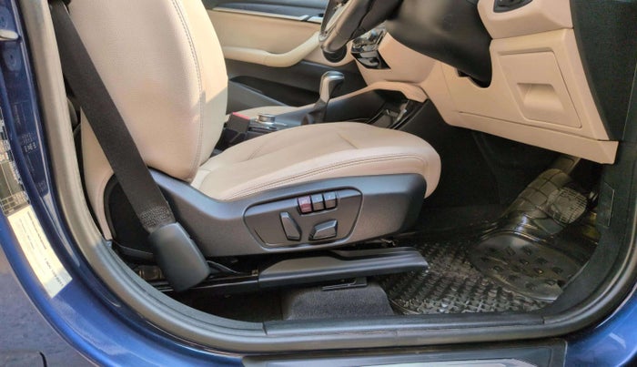 2018 BMW X1 sDrive 20d x Line, Diesel, Automatic, 69,892 km, Driver Side Adjustment Panel