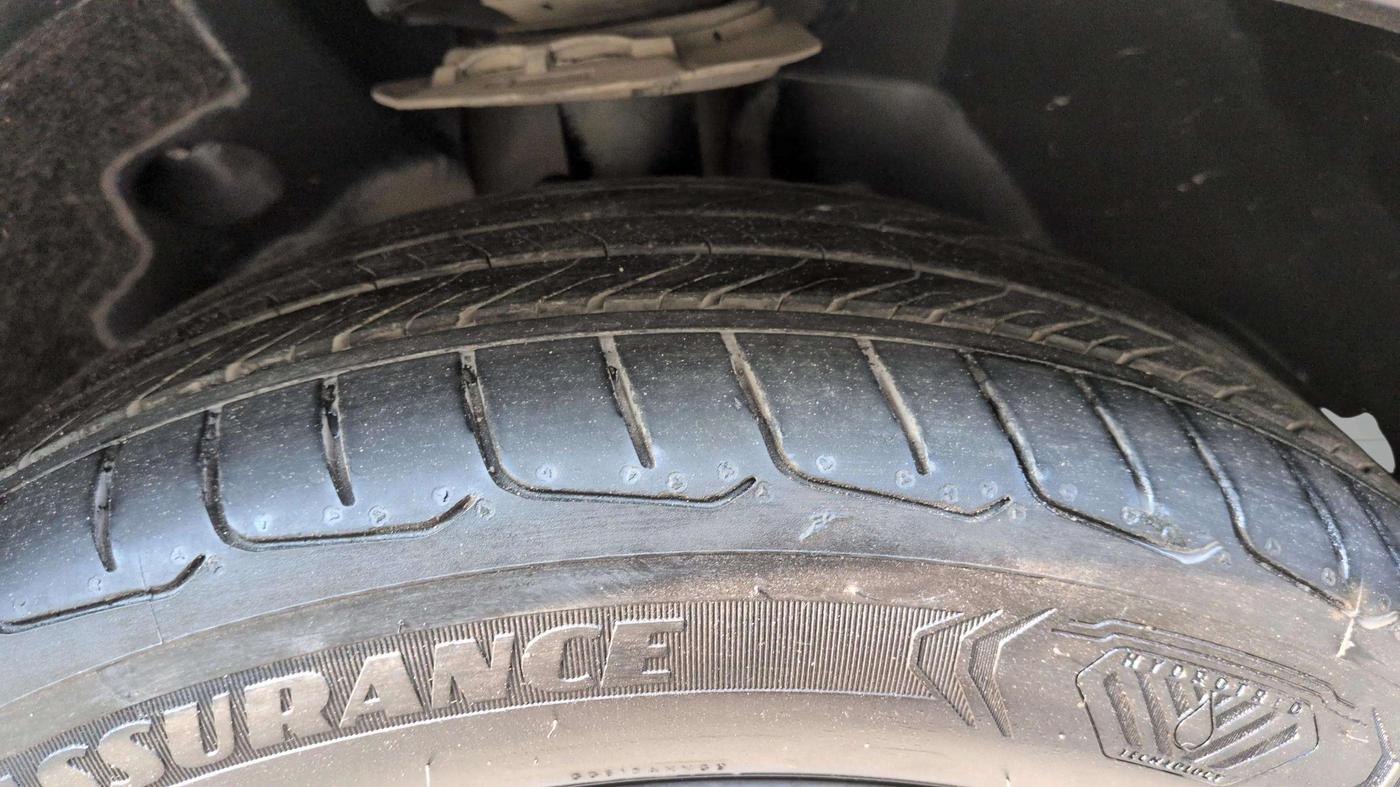 2018 BMW X1 sDrive 20d x Line, Diesel, Automatic, 69,892 km, Right Front Tyre Tread