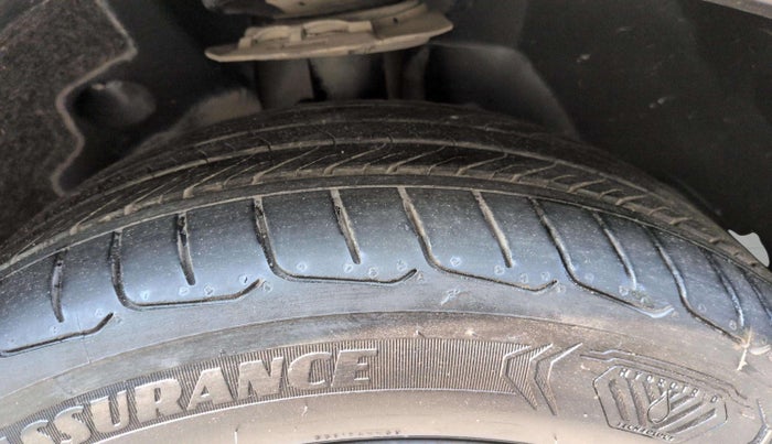 2018 BMW X1 sDrive 20d x Line, Diesel, Automatic, 69,892 km, Right Front Tyre Tread