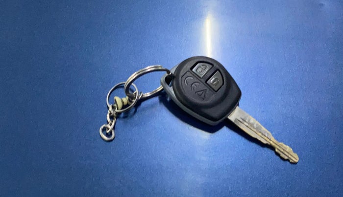 2016 Maruti Baleno DELTA PETROL 1.2, Petrol, Manual, 58,436 km, Key Close Up
