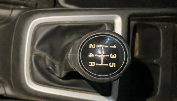 2020 Maruti Swift VXI, Petrol, Manual, 33,785 km, Gear Lever