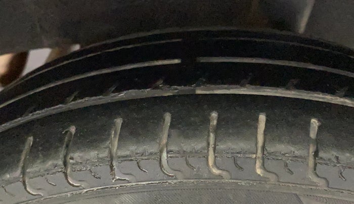 2017 Datsun Redi Go T (O), Petrol, Manual, 63,326 km, Left Rear Tyre Tread