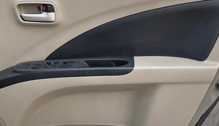 2014 Maruti Celerio VXI, CNG, Manual, 73,886 km, Driver Side Door Panels Control