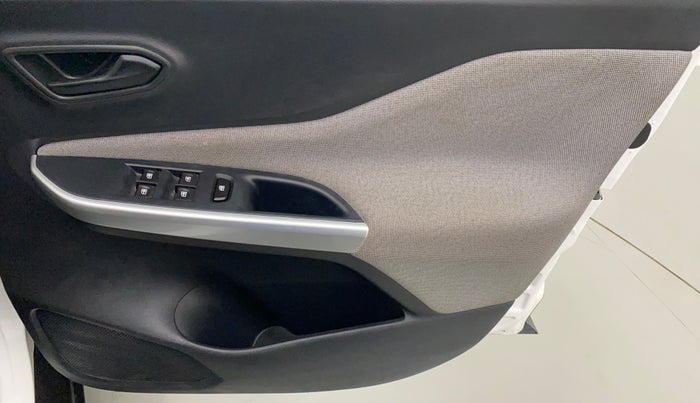 2021 Nissan MAGNITE XE, Petrol, Manual, 2,802 km, Driver Side Door Panels Control