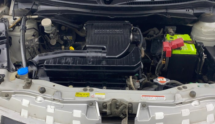 2016 Maruti Swift LXI, Petrol, Manual, 1,42,033 km, Engine View