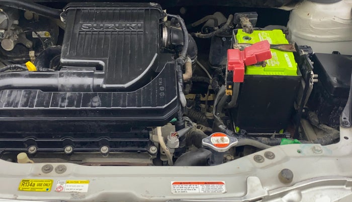 2016 Maruti Swift LXI, Petrol, Manual, 1,42,033 km, Engine View - Left