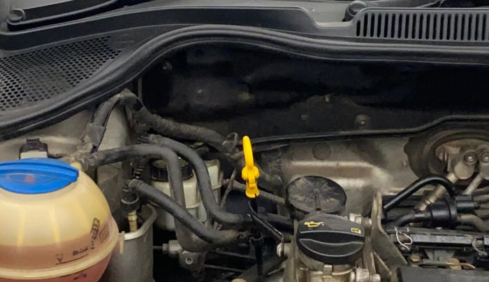 2014 Volkswagen Polo HIGHLINE1.2L, Petrol, Manual, 1,28,170 km, Engine View - Right