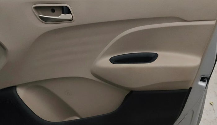 2020 Hyundai NEW SANTRO ASTA AMT, Petrol, Automatic, 23,438 km, Driver Side Door Panels Control