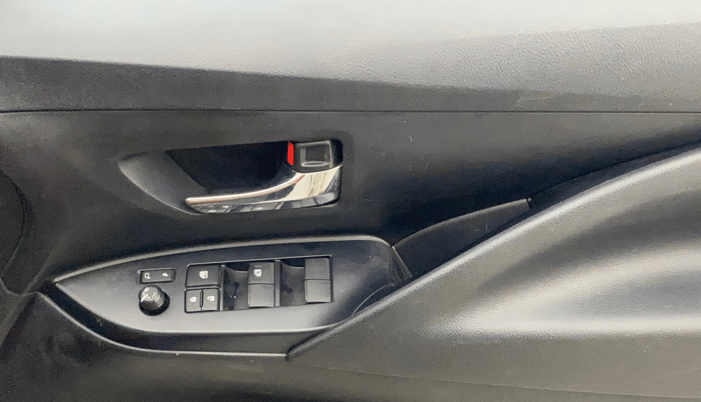 2022 Toyota Innova Crysta 2.7 GX AT 7 STR, Petrol, Automatic, 22,173 km, Driver Side Door Panels Control