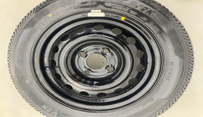 2015 Ford New Figo TREND 1.5L DIESEL, Diesel, Manual, 1,17,596 km, Spare Tyre