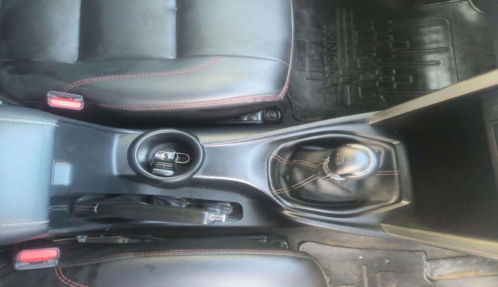 2020 Toyota Innova Crysta 2.4 VX 7 STR, Diesel, Manual, 74,069 km, Gear Lever