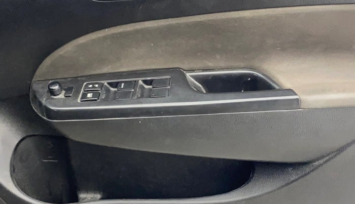 2017 Maruti Swift VDI, Diesel, Manual, 99,975 km, Driver Side Door Panels Control