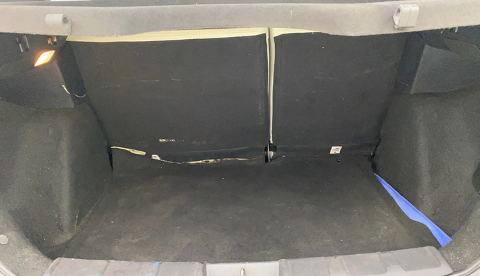 2022 Tata NEXON XZA PLUS (PREMIUM) DIESEL JET, Diesel, Automatic, 71,970 km, Boot Inside