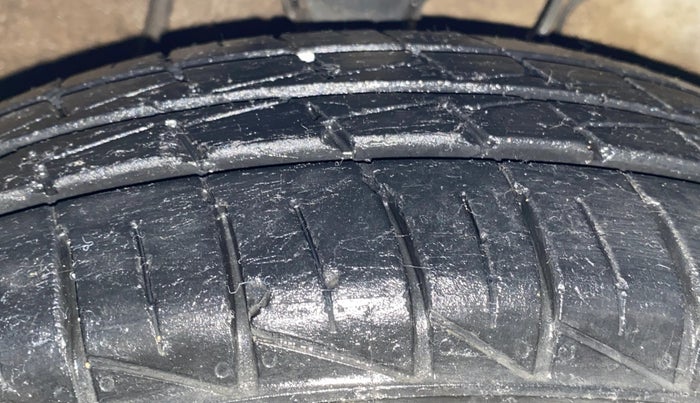 2021 Maruti Alto VXI, Petrol, Manual, 8,685 km, Right Front Tyre Tread
