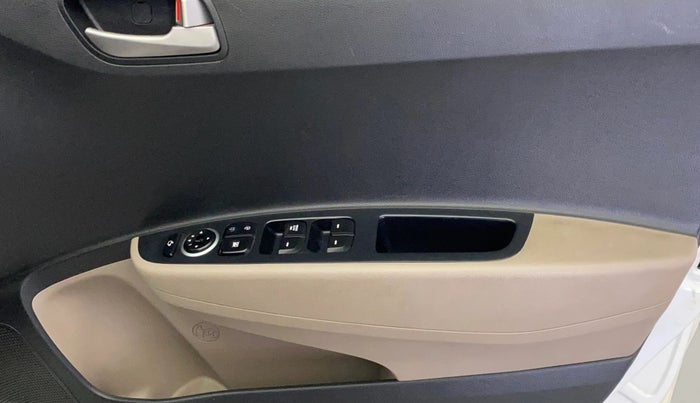 2013 Hyundai Grand i10 SPORTZ 1.2 KAPPA VTVT, Petrol, Manual, 28,268 km, Driver Side Door Panels Control