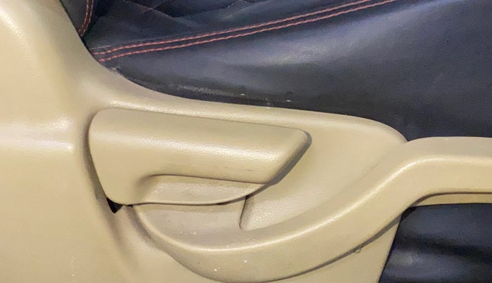 2013 Honda Brio S MT, Petrol, Manual, 84,188 km, Driver Side Adjustment Panel