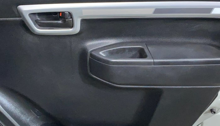 2020 Maruti S PRESSO VXI+, Petrol, Manual, 17,279 km, Driver Side Door Panels Control