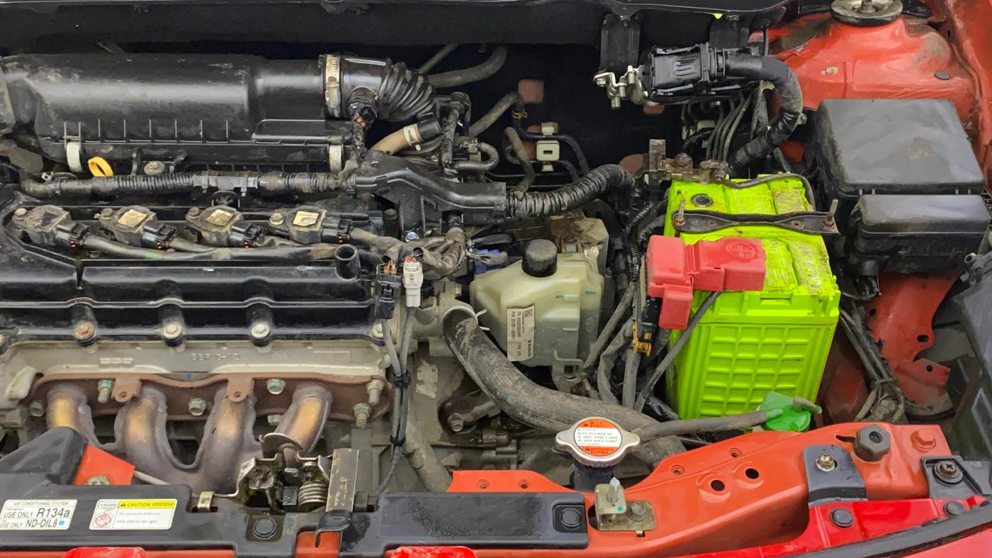 2020 Maruti Swift VXI AMT, Petrol, Automatic, 24,597 km, Engine View - Left