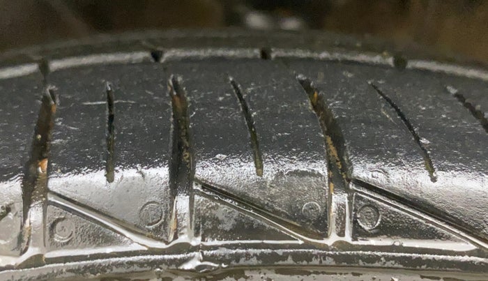 2024 Maruti S PRESSO LXI S-CNG, CNG, Manual, 23,164 km, Left Front Tyre Tread