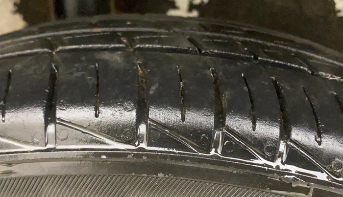 2024 Maruti S PRESSO LXI S-CNG, CNG, Manual, 23,164 km, Right Rear Tyre Tread