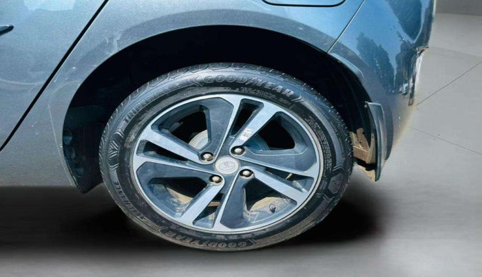 2022 Tata ALTROZ XZA PLUS, CNG, Automatic, 29,288 km, Left Rear Wheel