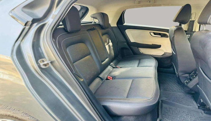 2022 Tata ALTROZ XZA PLUS, CNG, Automatic, 29,288 km, Right Side Rear Door Cabin