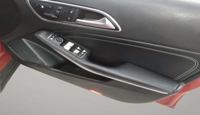 2014 Mercedes Benz GLA Class 200 CDI SPORT, Diesel, Automatic, 88,220 km, Driver Side Door Panels Control