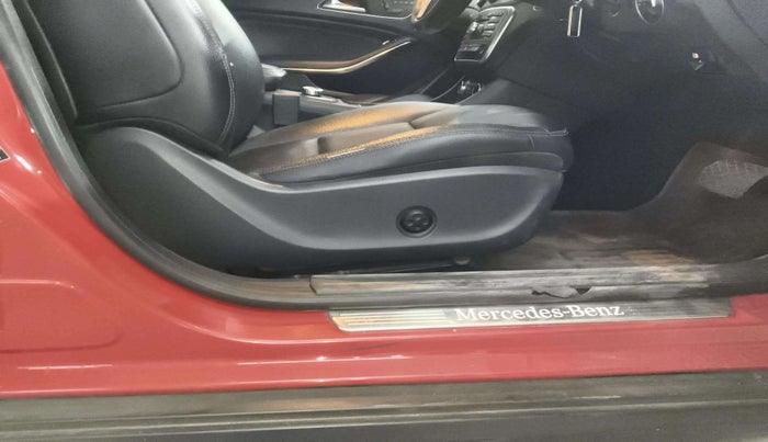 2014 Mercedes Benz GLA Class 200 CDI SPORT, Diesel, Automatic, 88,220 km, Driver Side Adjustment Panel