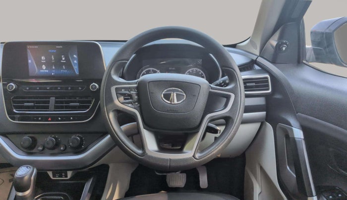 2022 Tata Safari XMA, Diesel, Automatic, 19,584 km, Steering Wheel Close Up