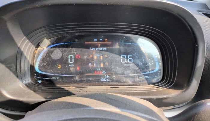 2023 Hyundai VENUE SX 1.2 PETROL, Petrol, Manual, 43,022 km, Odometer Image