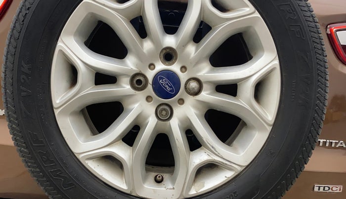2016 Ford Ecosport TITANIUM 1.5L DIESEL, Diesel, Manual, 1,25,320 km, Spare Tyre