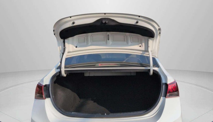 2019 Hyundai Verna 1.4 EX CRDI, Diesel, Manual, 67,423 km, Boot Inside