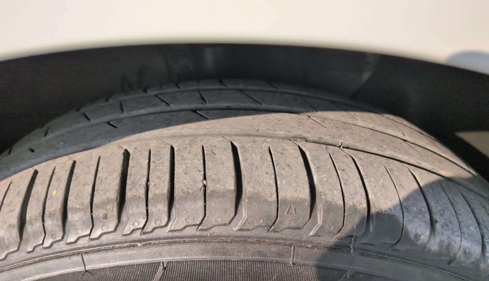 2019 Hyundai Verna 1.4 EX CRDI, Diesel, Manual, 67,423 km, Right Front Tyre Tread